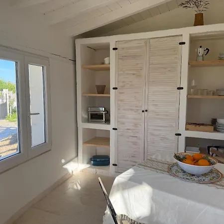Villa Bright 8-guest 800 Mgarden Branches 5 Minutes Flumini di Quartu